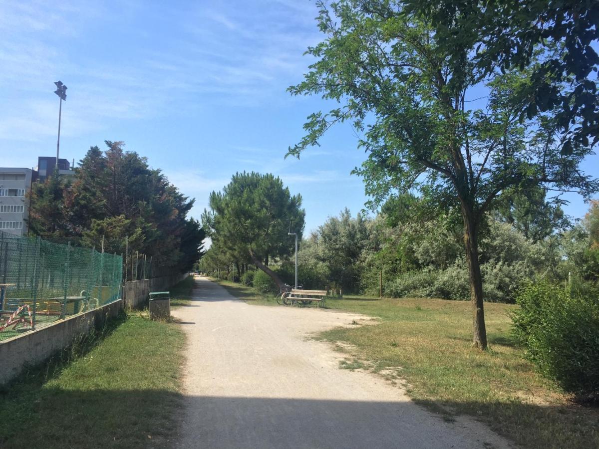 Belvedere Lido Adriano Bagian luar foto